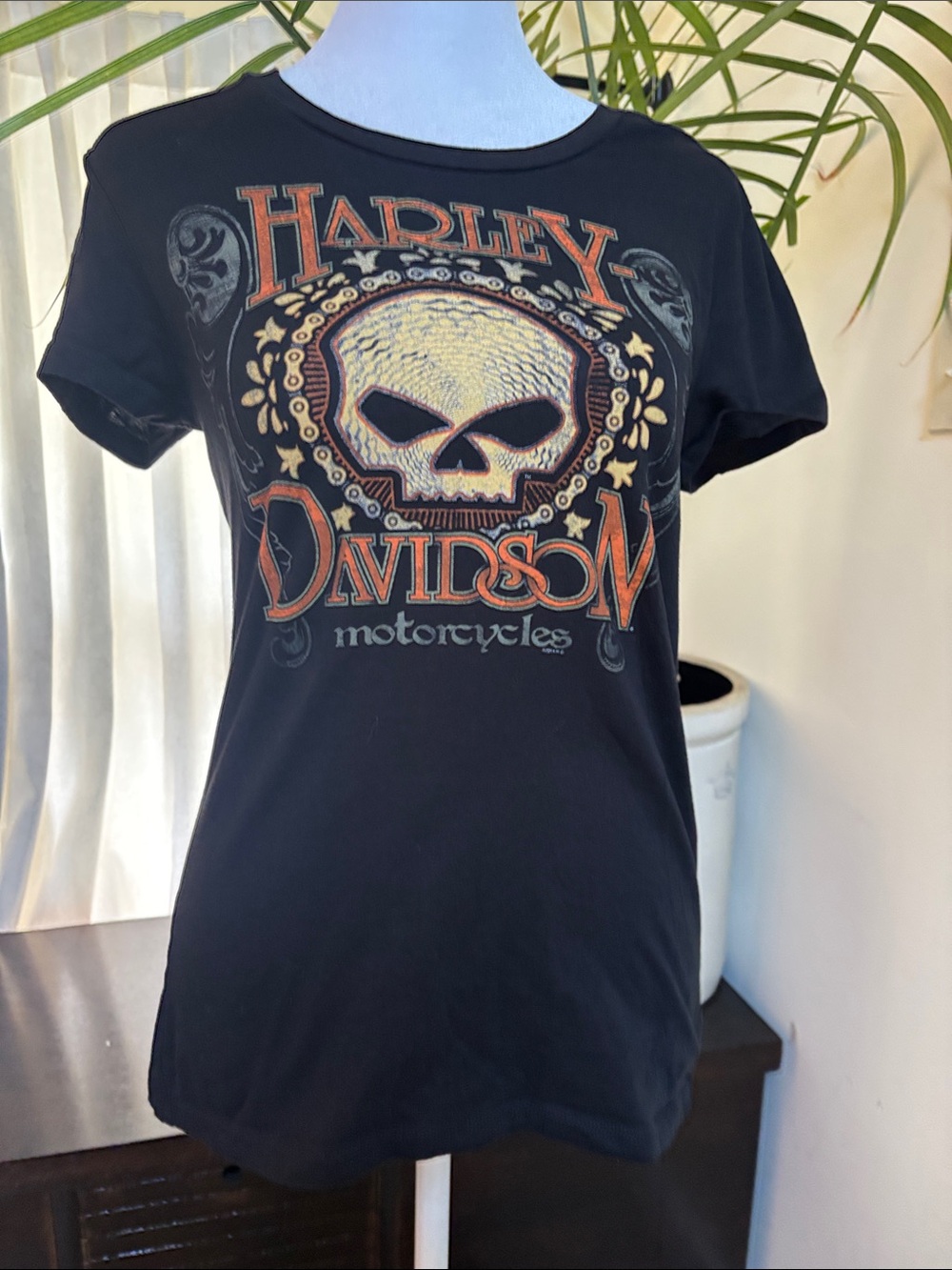 Harley-Davidson Black Tee with Orange and Cream Skull Graphic
